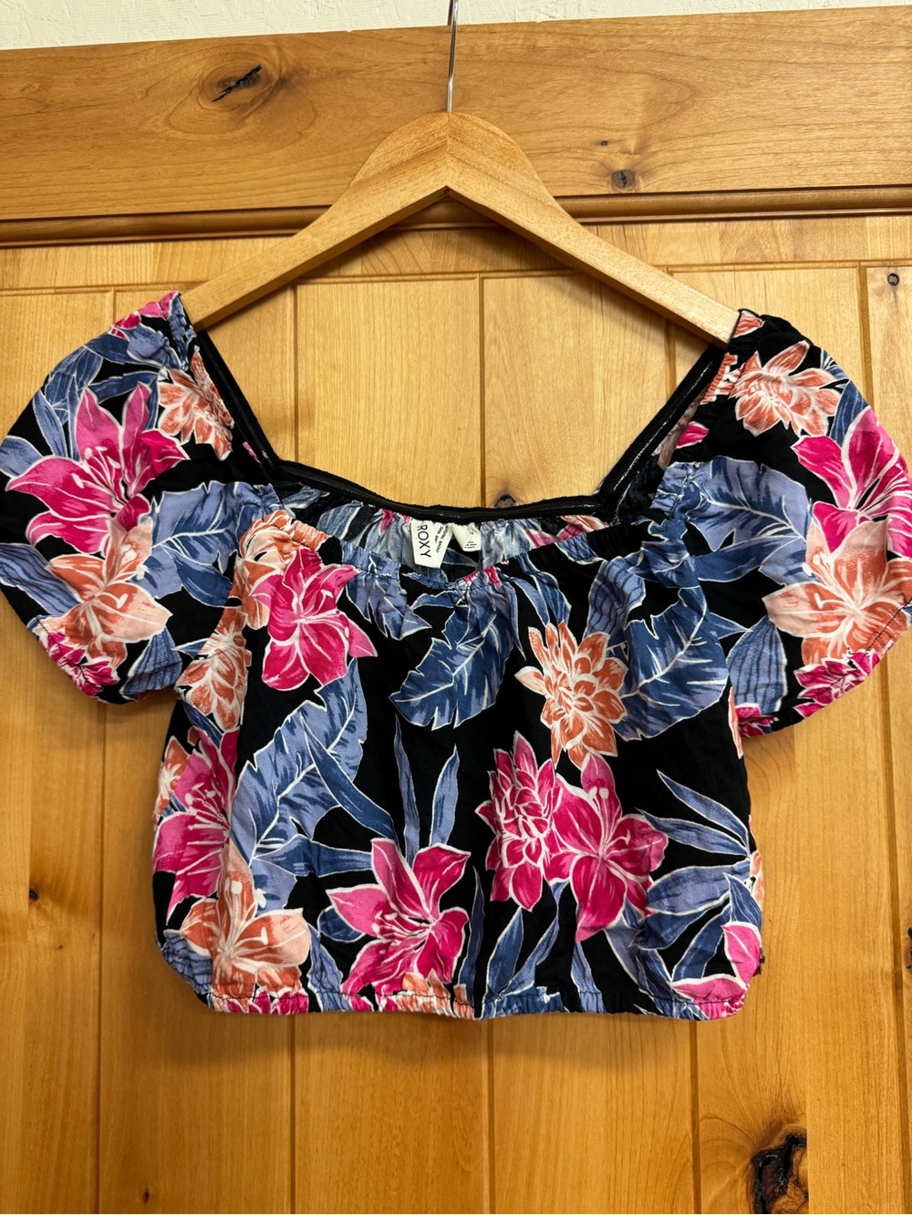 Roxy Black Floral Off-Shoulder Crop Top